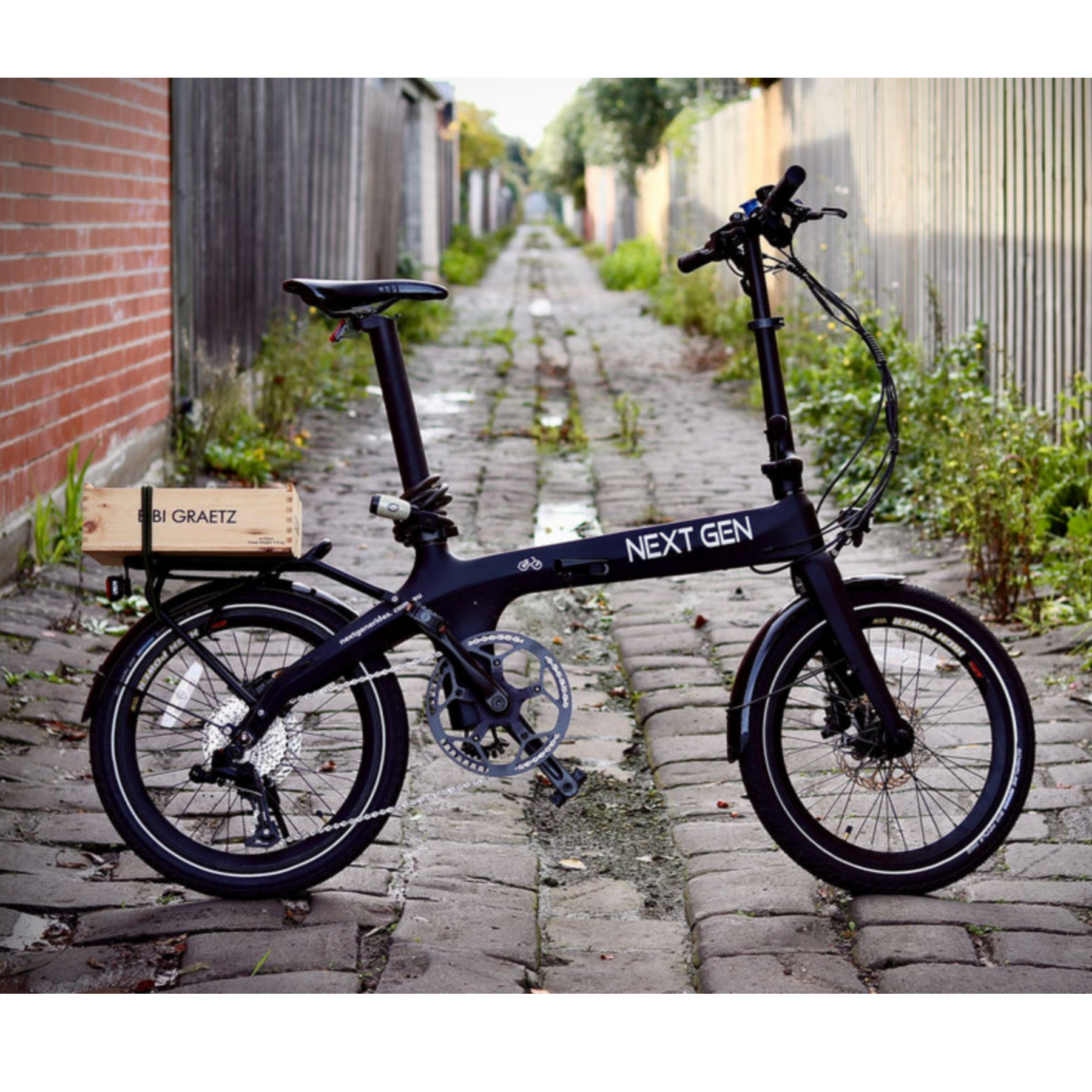 Next folding store bike